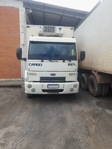 Cargo 1517 refrigerado 