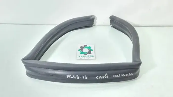 Borracha Capo Vedação Interna Mercedes Ml63 Ml350 Ano 2014