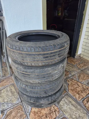 Jogo de pneus Nexen 185/60 R15
