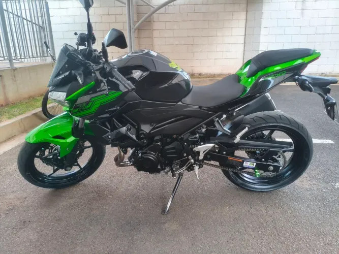 Kawasaki Z400