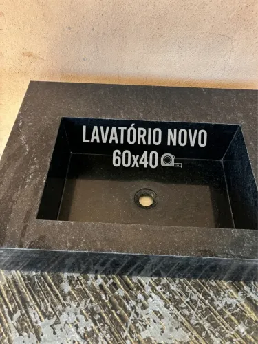Lavatório esculpido em granito preto via láctea !! Peça nova 