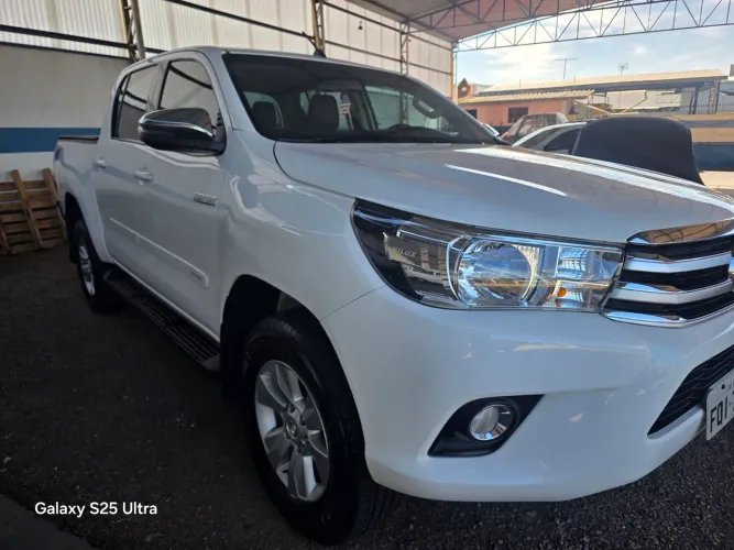 Toyota Hilux CD SRV 4X4 2.8 TDI Diesel Aut. 2018