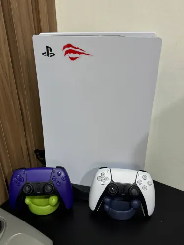 Vendo PS5 semi novo