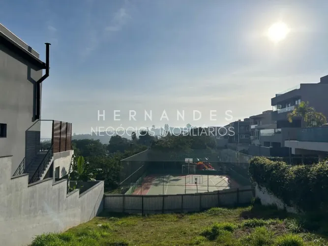 Terreno em Condomínio de Luxo em Alphaville, Santana de Parnaíba-SP 456m² de Área Privativ