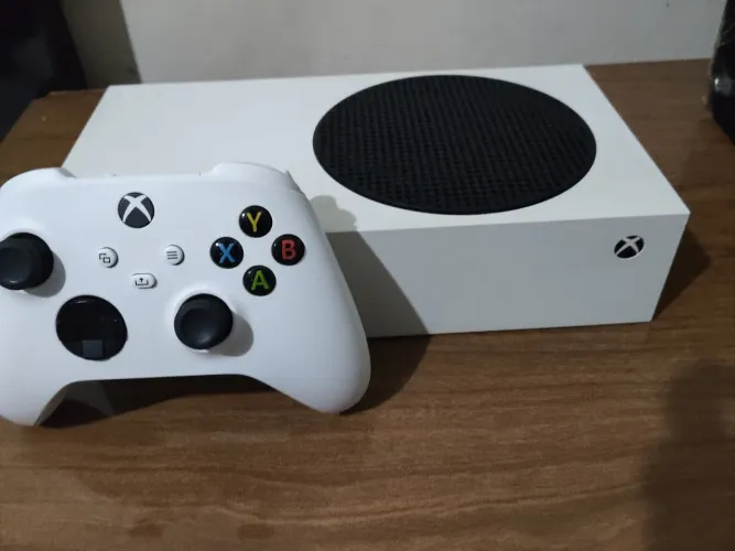 Xbox Series S 512gb com caixa + Controle original com bateria + base cooler | excelente 