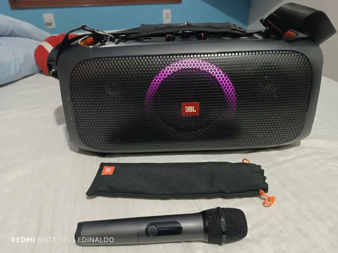 Caixa de som jbl