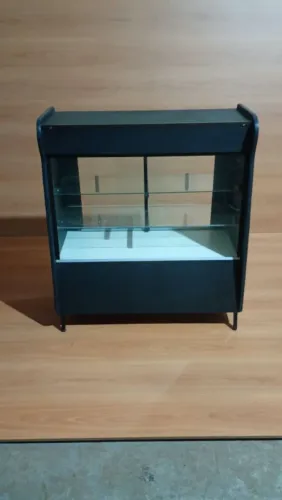 Balcão vitrine Black
