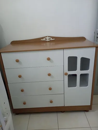 Cômoda infantil grande