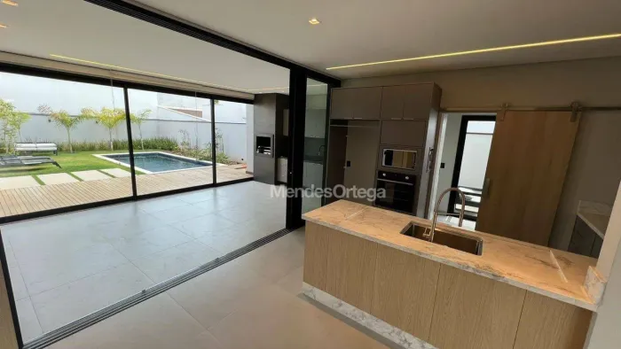 Casa com 3 dormitórios para alugar, 250 m² por R$ 18.992,06/mês - Itapeva - Votorantim/SP