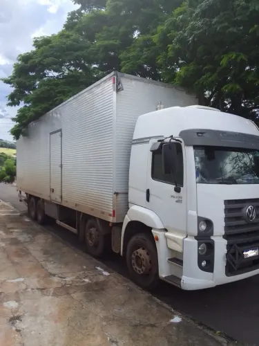 VW Costellation 30.330 8x2 2020 bitruck automatizado - único dono, impecável!