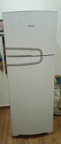 Geladeira com 8 meses de uso