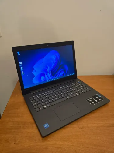 Lenovo Ideapad, 4gb de ram, SSD de 128gb em excelente estado.