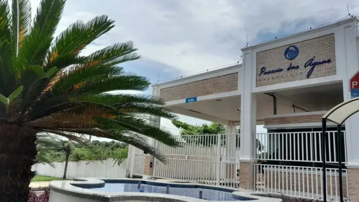 Lote Plano valor  à vista R $76mil   no condomínio passeio das águas
