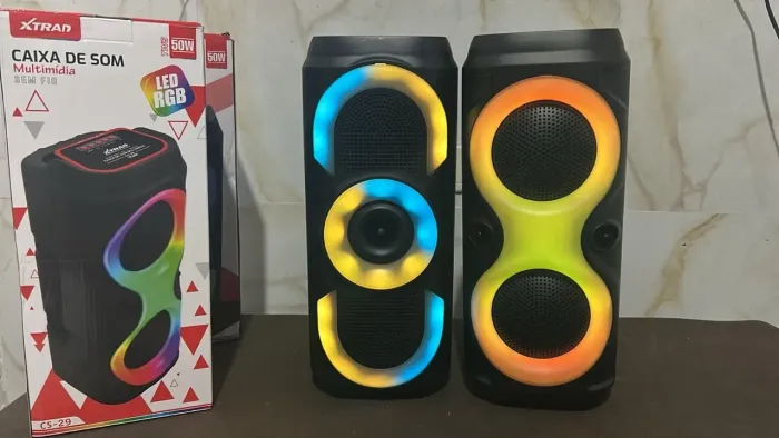 Caixa de som multimídia RGB