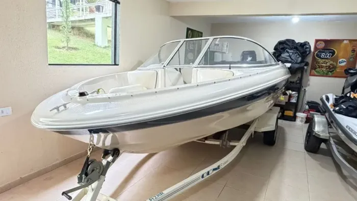 Lancha Bayliner Capri 160 16 pés
