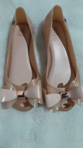 Vendo melissa legítima n 33
