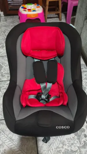 Cadeirinha da Cosco em ótimo estado
