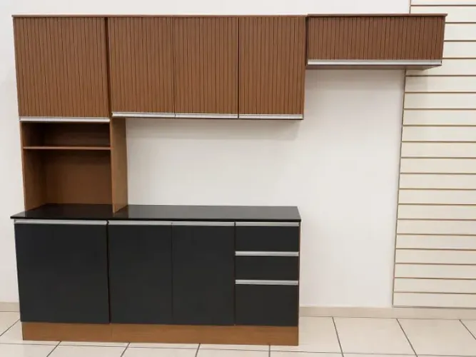 ARMÁRIO DE COZINHA COMPACTA 2.60