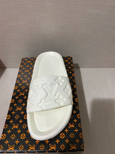 chinelo slide louis vuitton masculino branco tamanho 40 novo