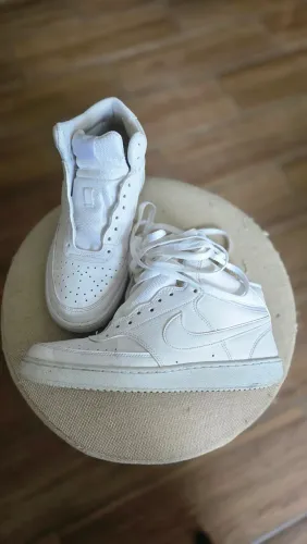 39° Nike Court Vision Mid NN 