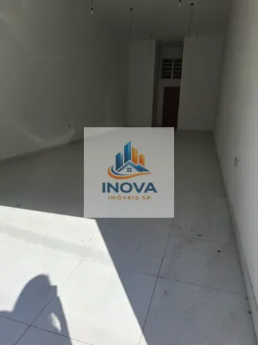 Salão comercial para alugar no bairro Vila Santo Antônio - São Paulo/SP