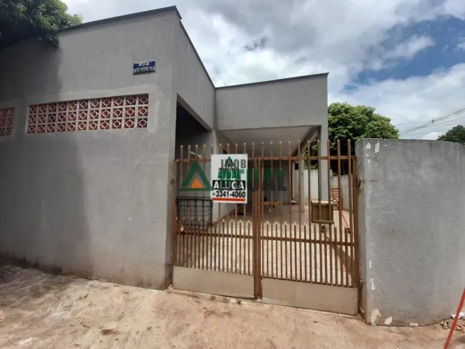 CASA RESIDENCIAL COM 2 QUARTOS NA REGIÃO LESTE DE LONDRINA