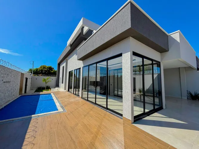Casa de 202 m² com 03 suítes á venda - Setor Moinho dos Ventos - Goiânia - GO