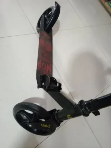 Patinete manual semi novo só 150 reais