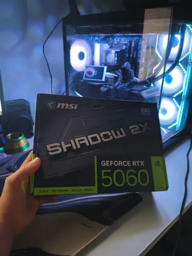 RTX 5060 - NOVA, LACRADA E COM NF