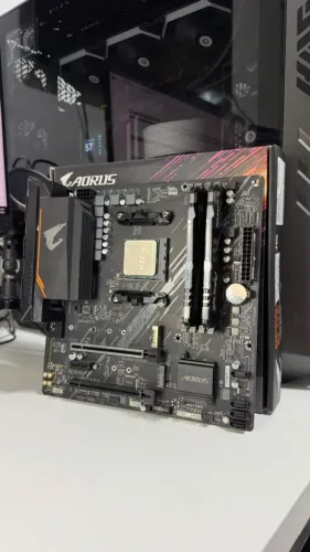 KIT AM4 Ryzen 7 5700x3d | B550M | 32GB 3200mhz