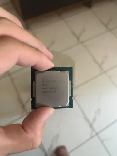 Processador Intel Pentium Gold 6400G (aceito negociações)
