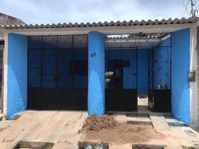 ALUGO CASA NO JACINTINHO