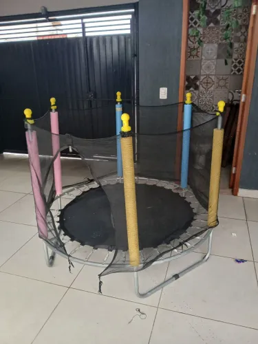 Pula pula pequeno .