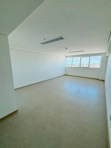 Sala com duas vagas, vista panorâmica - Shopping JK
