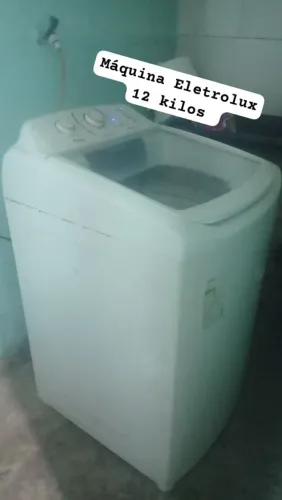 Máquina Eletrolux funcionando perfeitamente retirar num bairro santa Maria conjunto
