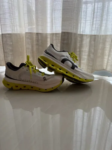 Tenis on