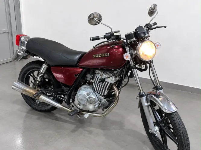 Suzuki intruder 125 2007 revisada