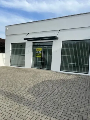 Excelente Sala Comercial em Rua Movimentada no Costa e Silva