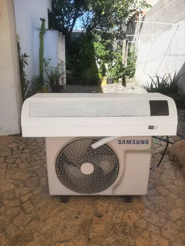 VENDO AR CONDICIONADO SAMSUNG SPLINT INVERTER WINDFREE 12000BTU