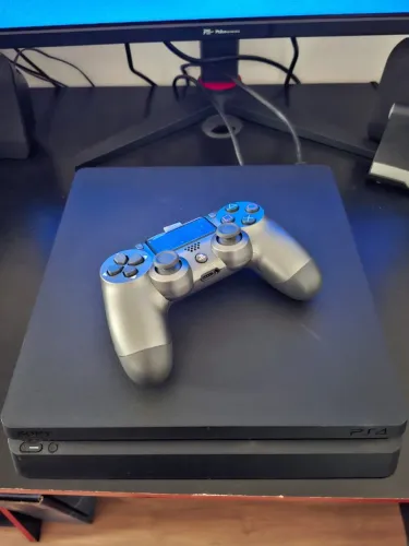 Playstation 4 Slim 500 GB