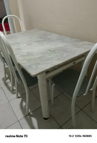 Mesa mármore 4 cadeiras