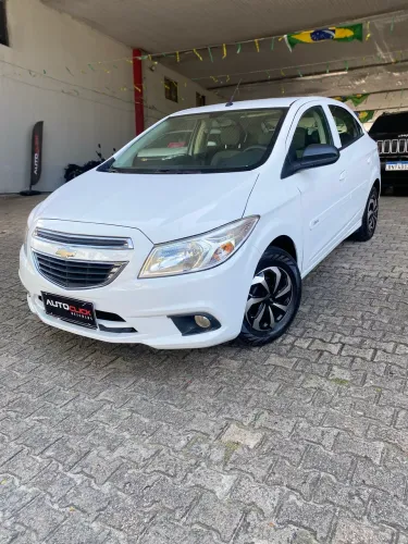 Chevrolet Onix Hatch LT 1.0 8V Flex Power Mec. 4P 2015