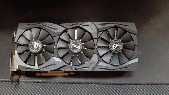 Placa de Vídeo Asus ASUS ROG STRIX GTX 1070 GAMING OC