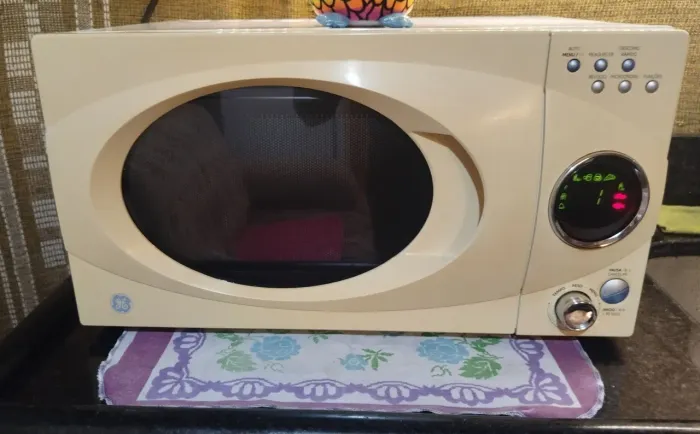Vendo excelente microondas todo inox por dentro