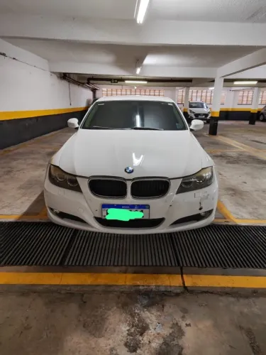 BMW 320I A 2011