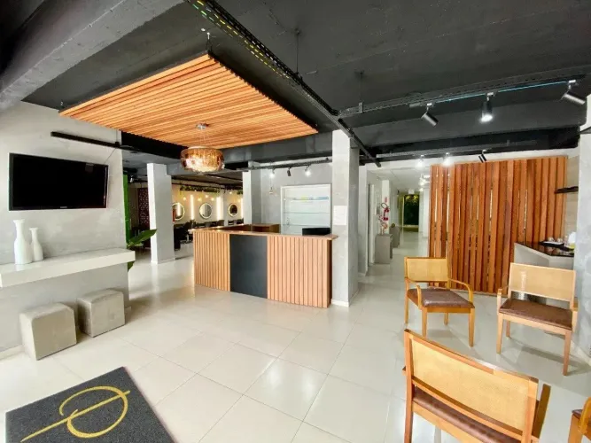 Excelente sala comercial com 230m² no bairro Kobrasol, em São José, Porteira fechada!!