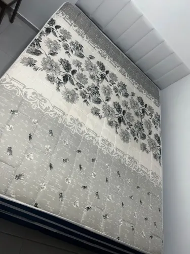 Cama Box queen + colchão