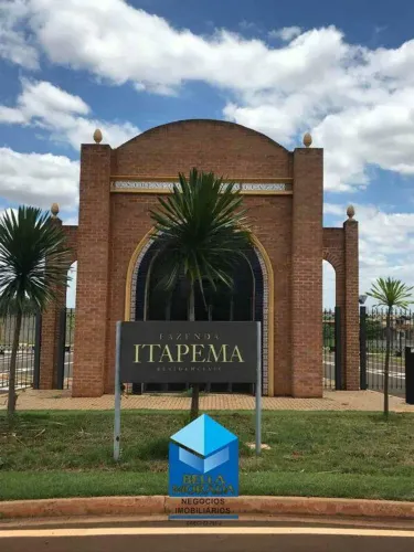 Terreno à venda no Condomínio Fazenda Itapema