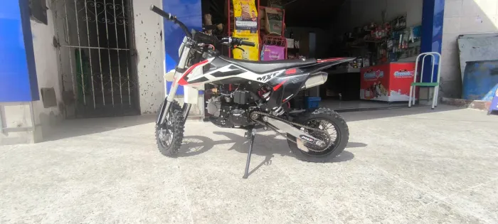 Moto MXF 110cc super conservada pronta pra qualquer desafio ano 2023 por apenas 9 mil