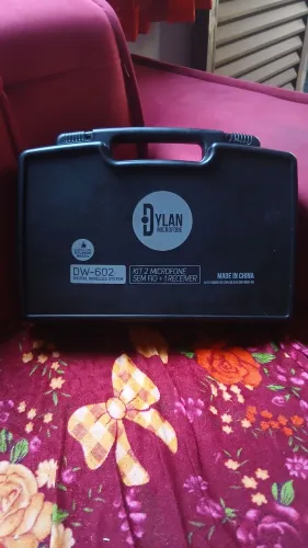 Microfone sem fio Semi Novo Dilan Dw 602